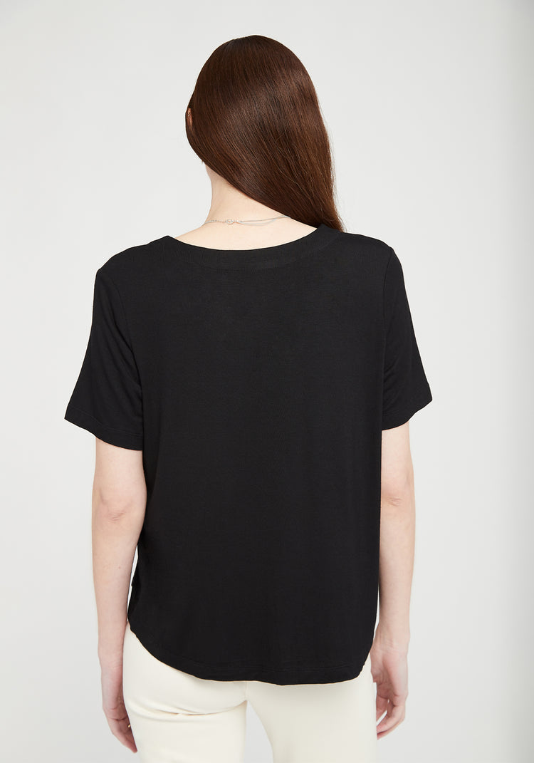 Essential V-Neck Short Sleeve (Black)